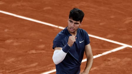 Carlos Alcaraz; Roland Garros. Foto: Reuters.