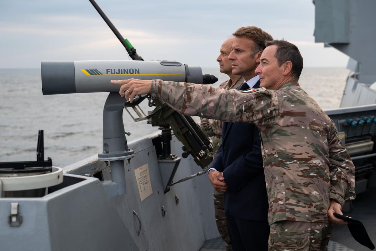 Francia hace desde un submarino el primer lanzamiento de prueba de un misil nuclear M51