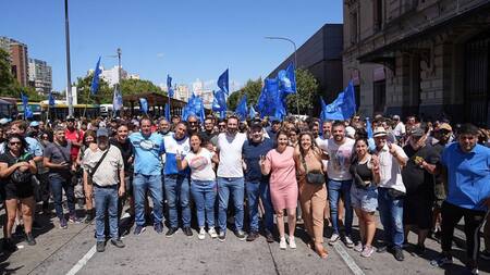 Gustavo Menéndez durante el paro general del 24 de enero. Foto: @gamenendez.