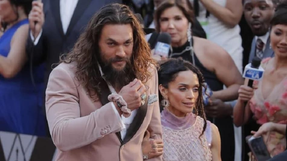 Jason Momoa y Lisa Bonet en la entrega 91 de los Premios Oscar. REUTERS