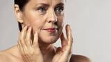 El error nocturno que acelera el envejecimiento y deja arrugas en el rostro: cuál es y cómo evitarlo