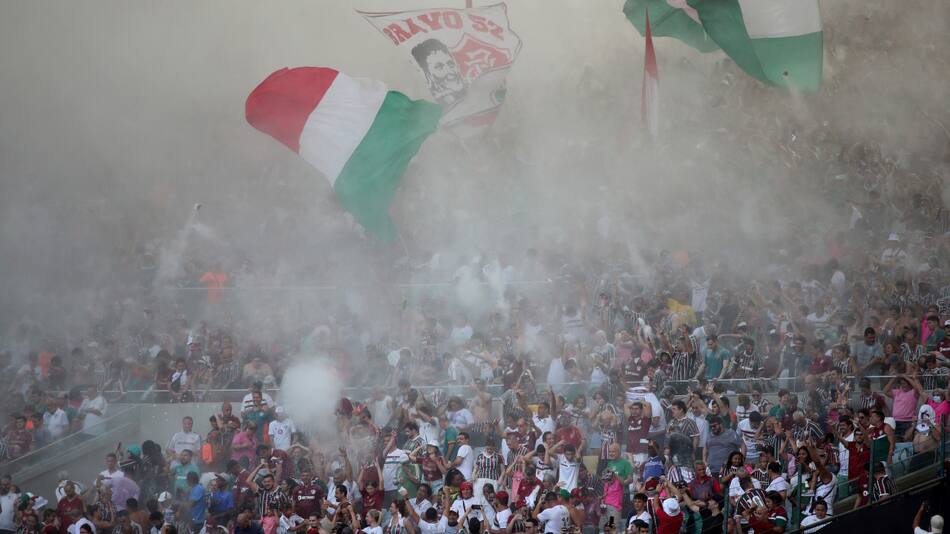 La hinchada de Fluminense recauda fondos para armar una fiesta en el Maracaná. Foto: Reuters.