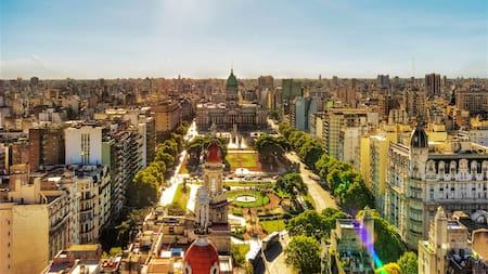 Epicentros de subtes, colectivos y trenes: cuáles son los barrios de CABA con mejores conexiones de transporte público