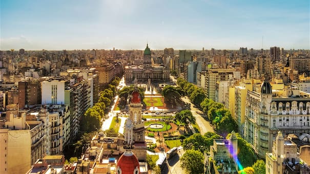 Epicentros de subtes, colectivos y trenes: cuáles son los barrios de CABA con mejores conexiones de transporte público