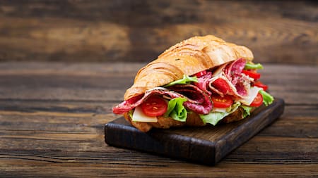 Las ideas de sándwiches más originales para Año Nuevo. Foto Freepik