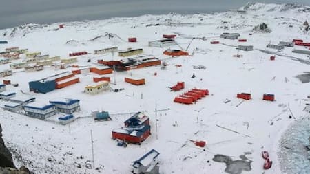 Villa Las Estrellas, ciudad antártica chilena. Foto X @desde_1965