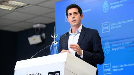 Crisis en el Gabinete: ministros y funcionarios kirchneristas le presentaron su renuncia a Alberto Fernández