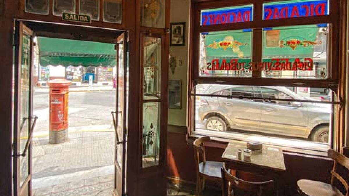 El bar ideal para reencontrarse con la historia. Foto: Instagram @vivamosba