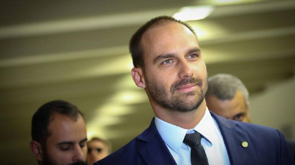El hijo de Bolsonaro da positivo de covid tras volver de Naciones Unidas