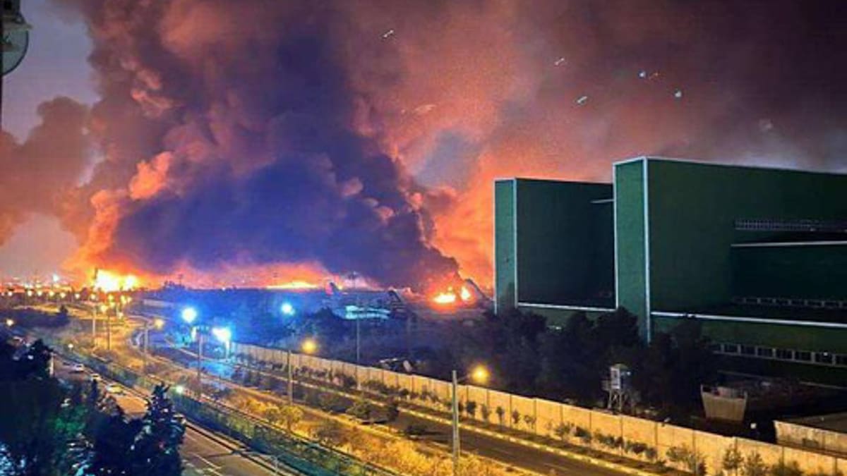 Bombardeo de Israel sobre el aeropuerto de Teheran.