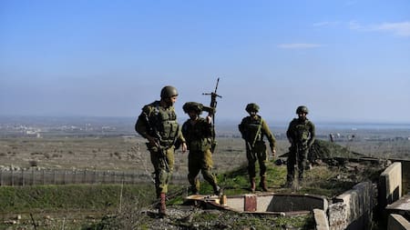 Soldados israelíes en la frontera con Siria. Foto: Reuters