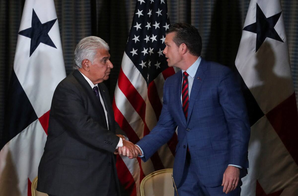 Pete Hegseth y José Raúl Mulino. Foto: REUTERS/Aris Martinez.