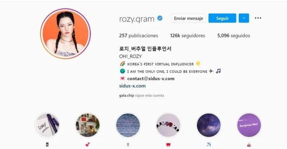Rozy, la influencer humanoide, Foto @rozy.gram