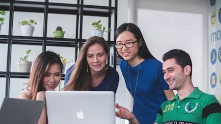 Para evitar el estrés, se debe balancear el trabajo, el descanso y el tiempo de ocio. Foto: Unsplash.