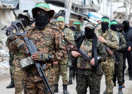Milicianos de Hamás. Foto: Reuters/Ramadan Abed