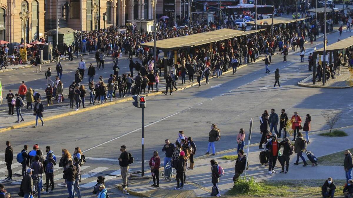 Manifestantes levantaron el corte en las vías del Tren Roca, NA