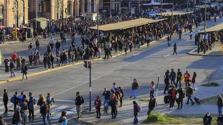 Manifestantes levantaron el corte en las vías del Tren Roca, NA