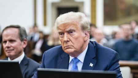 Donald Trump en la sala del tribunal. Foto: EFE