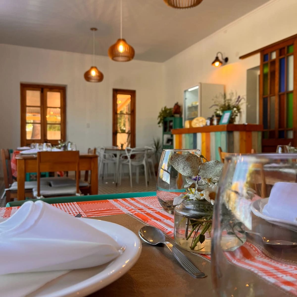 El restaurante de campo ofrece comidas tradicionales y picadas