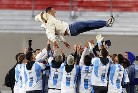 El homenaje de la AFA a Ángel Di María. Foto: Reuters.