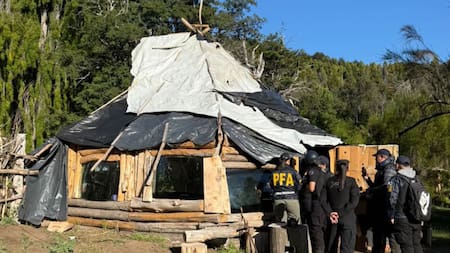 Las fuerzas federales desalojaron a un grupo mapuche de Los Alerces. Foto: PFA