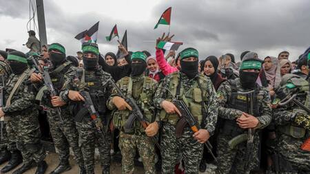 Terroristas de Hamás. Foto: EFE/Mohammed Saber