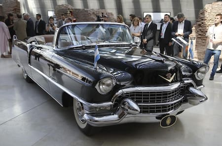 Cadillac descapotable que compró Perón restaurado - NA -