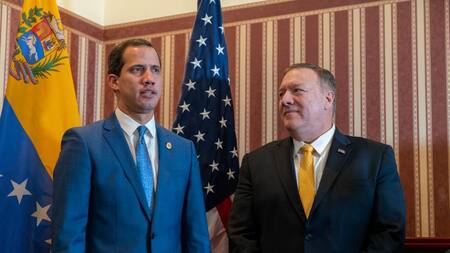 Juan Guaido y Mike Pompeo