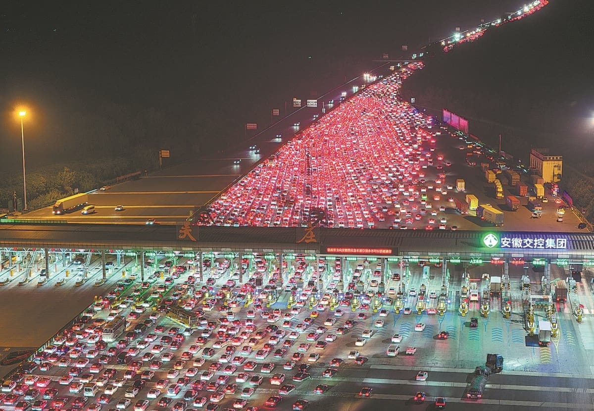 Caos de tránsito en China tras la “Súper Semana Dorada”.