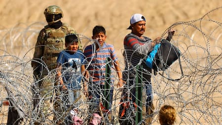 Migrantes varados en Ciudad Juárez. Foto: Reuters.