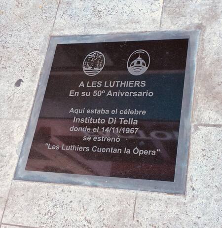 Homenaje a “Les Luthiers” por los 50 años de su primer espectáculo