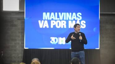 Leonardo Nardini inauguró el Polideportivo CRIM