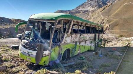 Tragedia de Mendoza - Micro accidentado