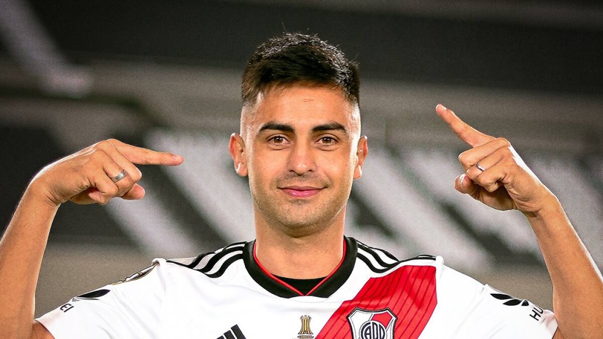 Gonzalo "Pity" Martínez regresó a River Plate y firmó contrato hasta diciembre de 2024. Foto: X @RiverPlate.
