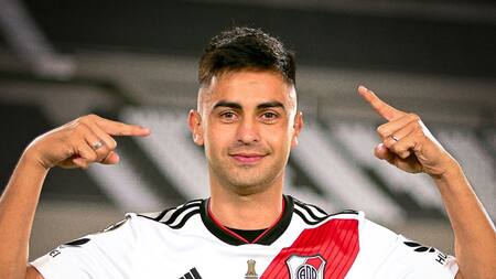 Gonzalo "Pity" Martínez regresó a River Plate y firmó contrato hasta diciembre de 2024. Foto: X @RiverPlate.