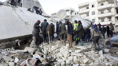 Terremoto en Siria: una mujer dio a luz entre los escombros y falleció luego de que nazca su bebé
