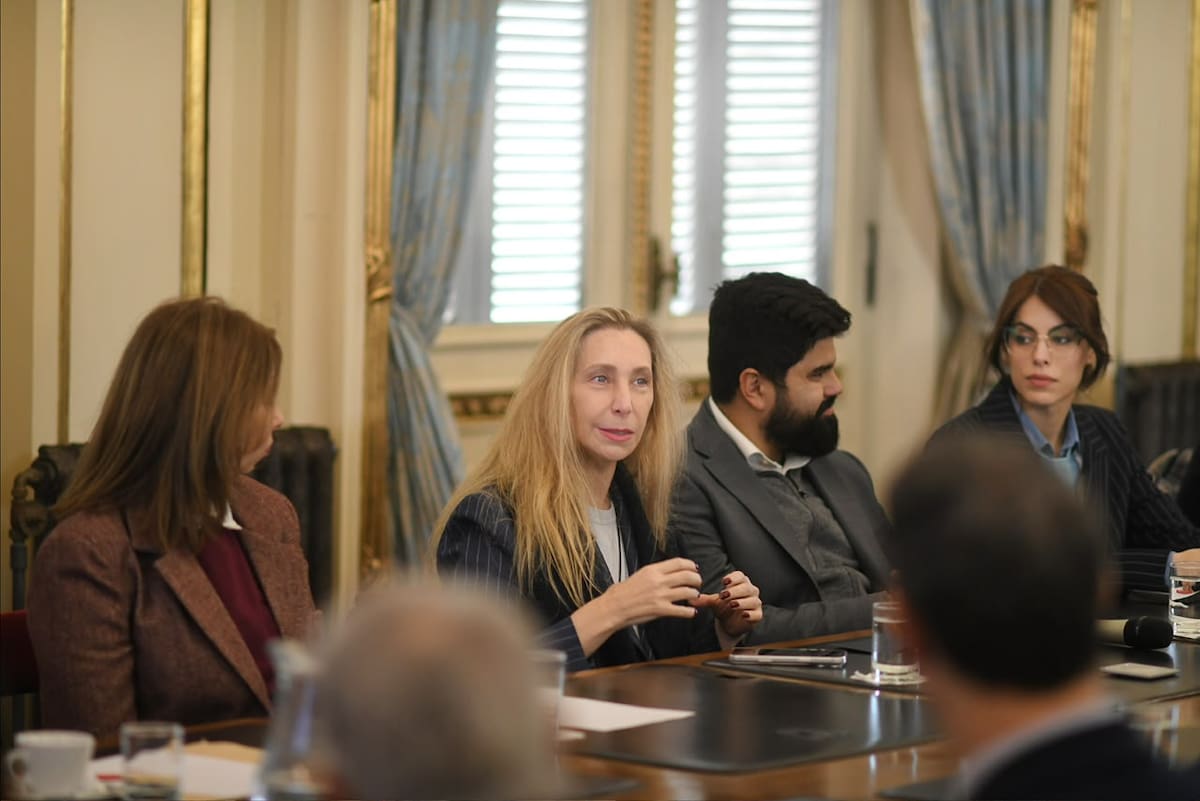 Karina Milei reunida en Casa Rosada