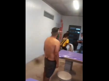 Pelea entre presos en Melchor Romero. Foto: Captura.