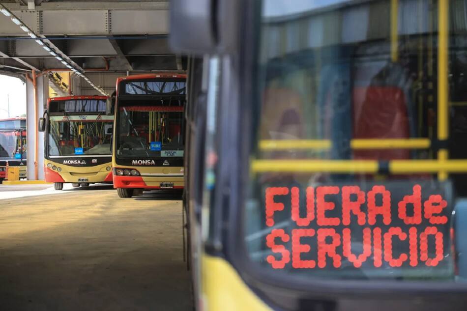 Paro de colectivos. Foto: NA.