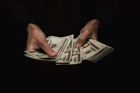 Dólares. Foto: Pixabay.