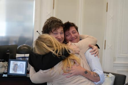 Santiago Caputo se afilió a La Libertad Avanza en CABA. Foto: X @LLA_CABA