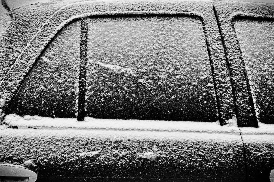 Escarcha en el auto. Foto: Unsplash