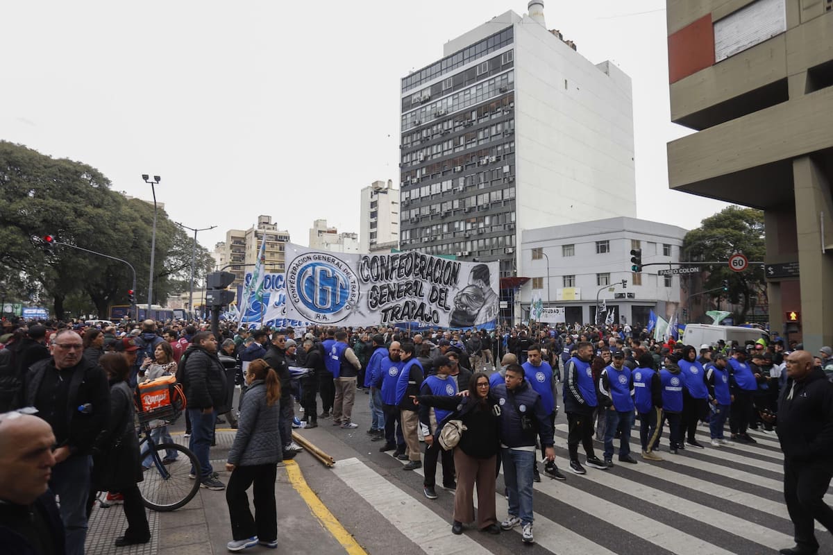 Marcha contra el endeudamiento familiar.