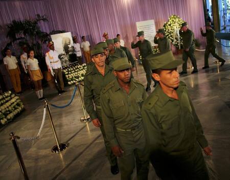 Despiden los restos de Fidel Castro (Reuters)