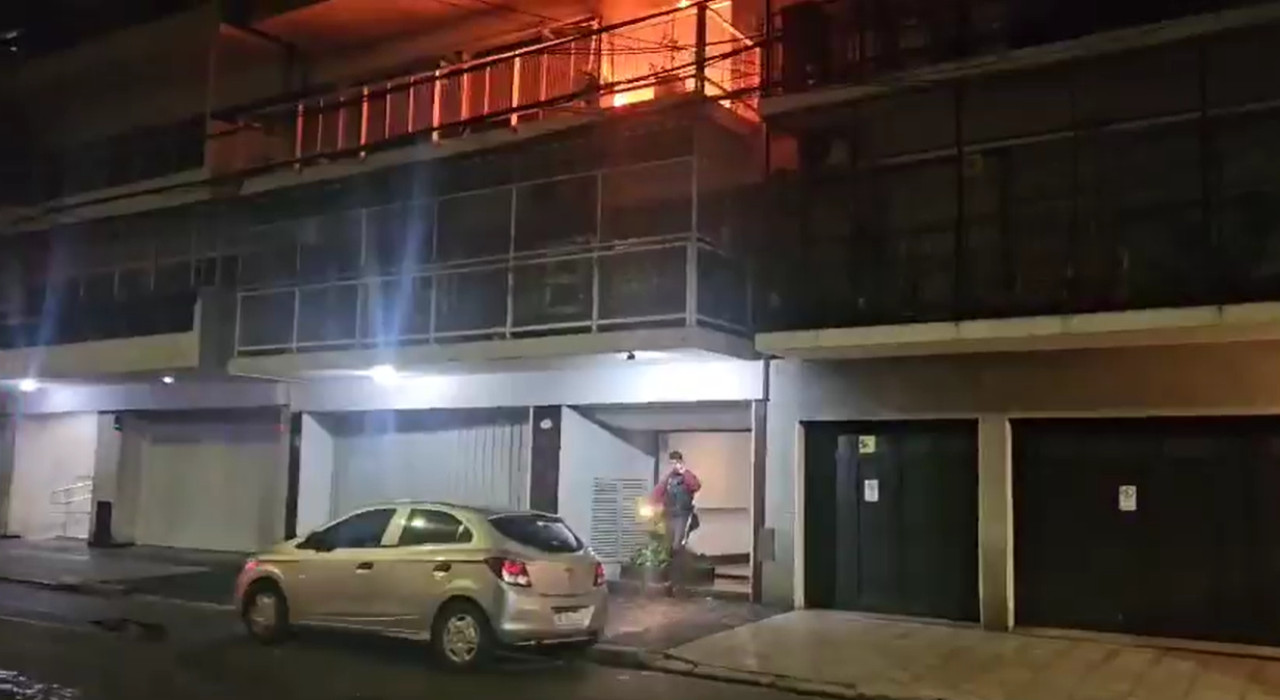 Incendio en Caballito. Foto: captura video X/bagliettoc