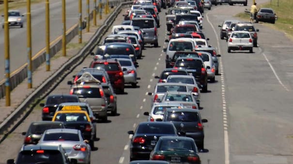 La prioridad de la derecha no siempre aplica: 8 casos que todo conductor debe saber para evitar accidentes de tránsito