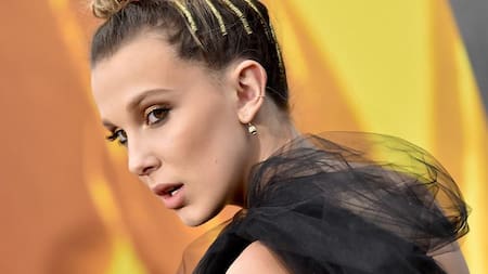 Millie B. Brown rompió en llanto tras el acoso de una fan