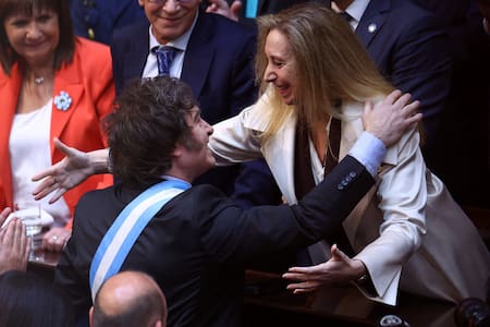 Javier Milei y Karina Milei en el Congreso; Presupuesto 2025. Foto: Reuters