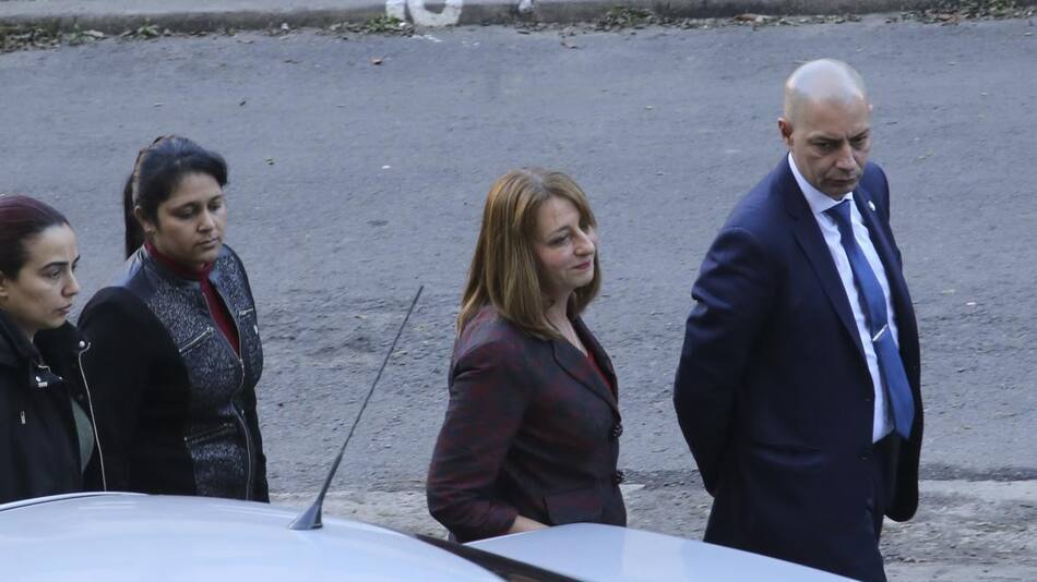 Alejandra Gils Carbó (NA)