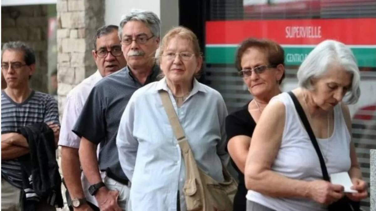 Jubilados, ANSES, cobros. Foto: NA
